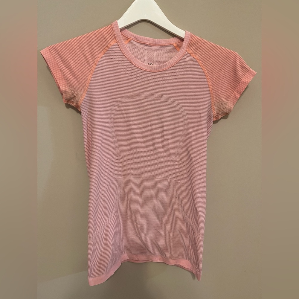 Lululemon Run Swiftly Tech Short Sleeve Peach/Orange Pink Shirt Sz 6